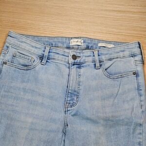 Wonderly Mid Rise Womens Skinny Jeans Size 10 32x24 Light Wash Frayed Hem